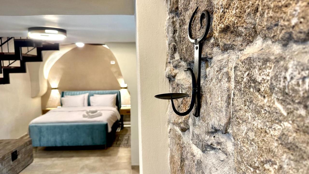 Knight House * Acre